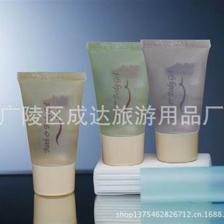 一次性沐浴露與洗發(fā)液 賓館酒店用品中的旅行良伴